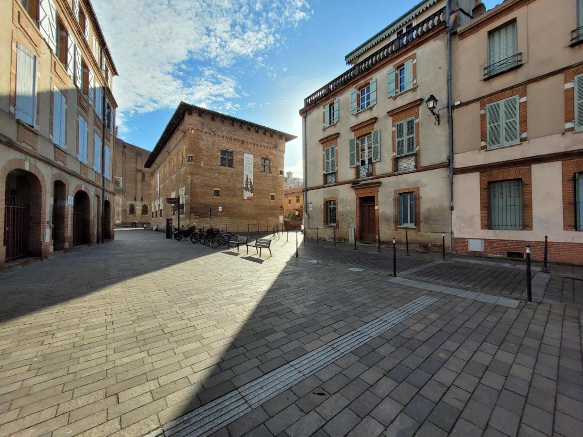 Toulouse - Basilique St-Sernin------- Netflix Exteriér fotografie